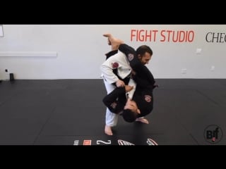 Marcelo mafra flying armbar