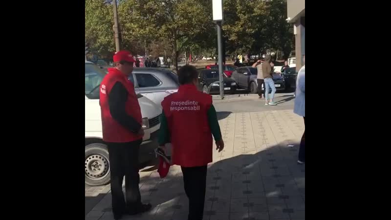 Социалисты угрожают подачей в суд за съёмку видео=))