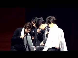 A few days later, bts again being whipped for his abs and thirsting in front of armys 😔