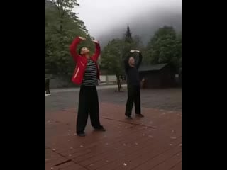 Morning qigong training in wudang