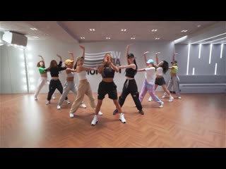 Jessi (제시) nunu nana (눈누난나) dance practice moving ver [mirrored]