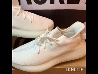 Yeezy 350 boost v2