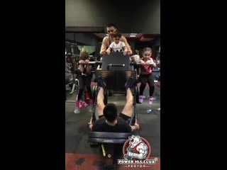 "няньки" в power club proton )