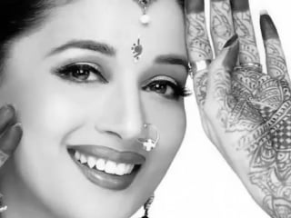 Madhuri dixit vs madhubala