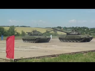 Вальс в исполнении танковых экипажей южного военного округа