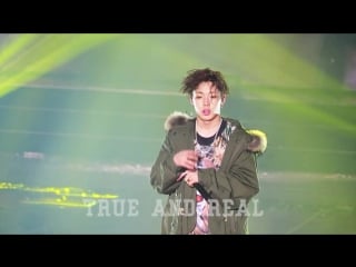 True and real♡ 160131 ikoncert 무대도중 실려나가는 팬분 걱정에 눈을 못떼는 바비 진심으로 걱정하는표정ㅠㅠ #bobby #김지원 #바비 #trueandreal #trill
