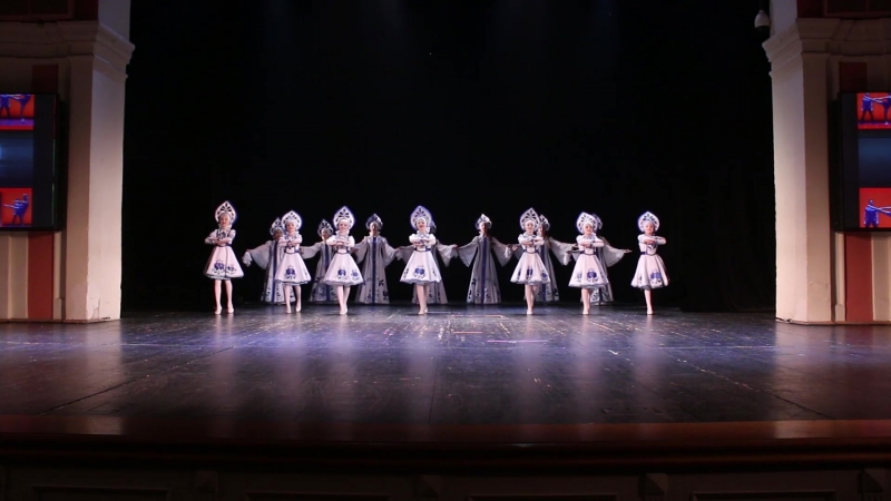 Ансамбль танца «петербургские самоцветы» «сказочная гжель»