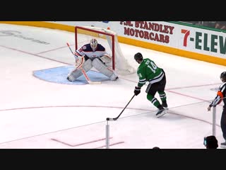 Tyler seguin and jamie benn barely miss, cant believe it