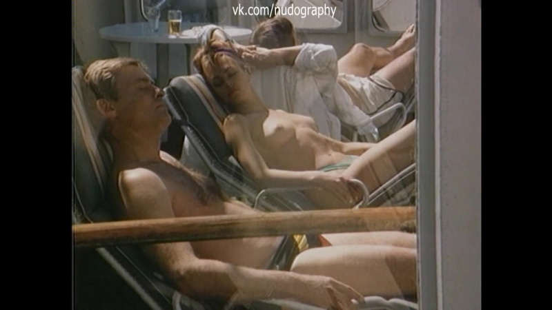 Татьяна скороходова топлес в фильме " по прозвищу «зверь»" (1990, александр муратов)