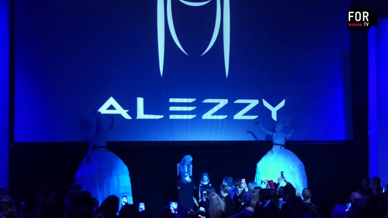 Show alezzy spb fashion week