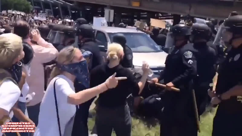 Газовое успокоение протестующей по сшановски их нравы