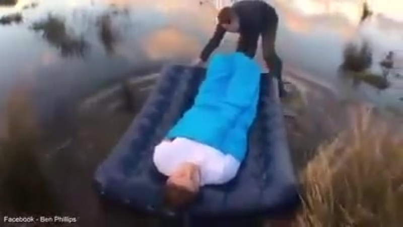 Друзья пошутили