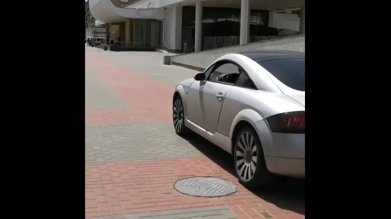 На машине по плитке панорама волгоград