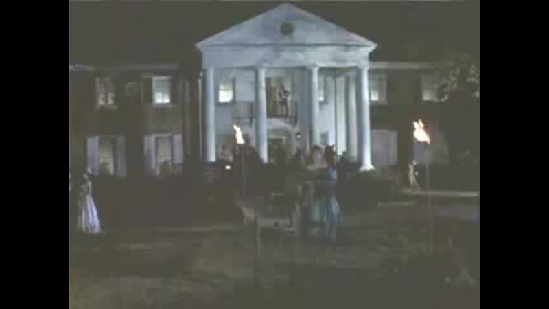 Кирсти курит