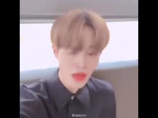 ` baby daehwi sneezing ´