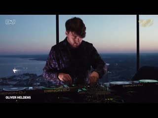 Oliver heldens @ toronto cn tower