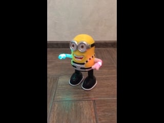 Миньон! поет и танцует!)
