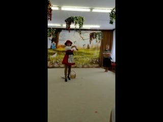 Даже в 47 можно стать красной шапочкой,если заниматься фитнесом )))