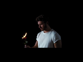 Martin garrix & david guetta so far away (feat jamie scott & romy dya)