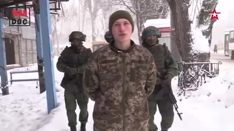 Пленному бойцу всу показали разрушенный обстрелами донецк {}