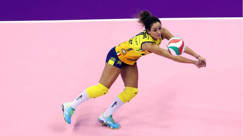 Crazy volleyball libero monica de gennaro (hd)