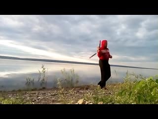 Антон жирков тренироа нунчаку у реки лены (2020) / anton zhirkov training nunchaku by the lena river #bruce lee challeng