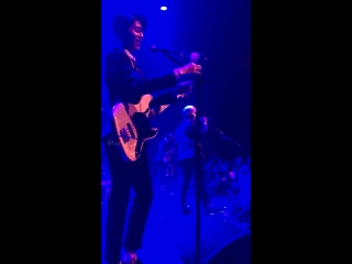 My favorite video because i caught jae taking the rose from tiffany he’s so cute theroseinchicago paintitrosetour 더로즈