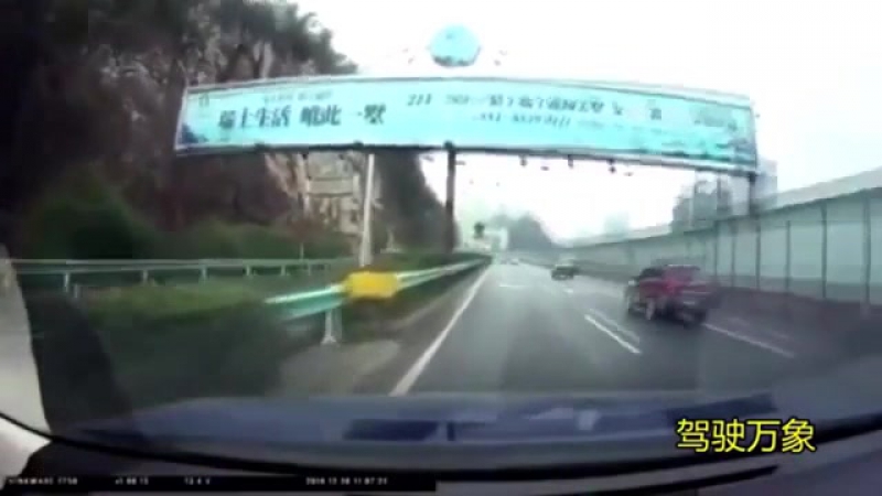 Жуткое дтп с невнимательным пешеходом