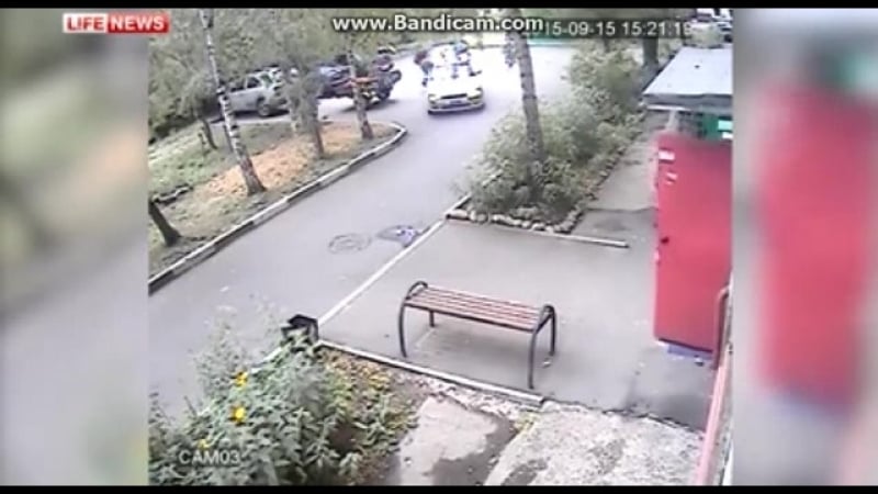 Сибиряк, рискуя жизнью, кинулся спасать мешок картошки от воришек