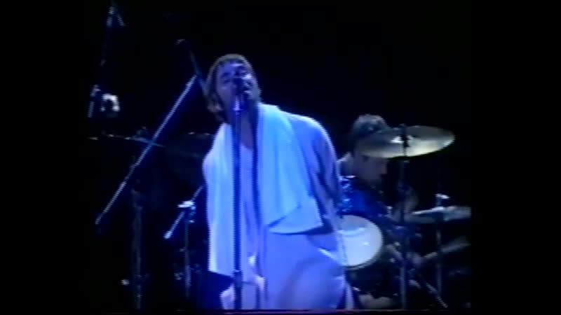 Oasis supersonic live at bangkok impact arena 31st july 2001