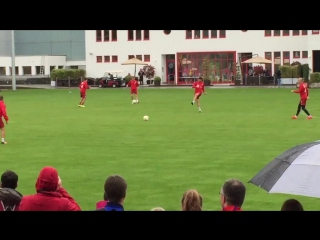 Arjen robben is back in team training today