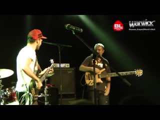 Bass duel miki santamaria & porn portaz [warwick bass day 2013]