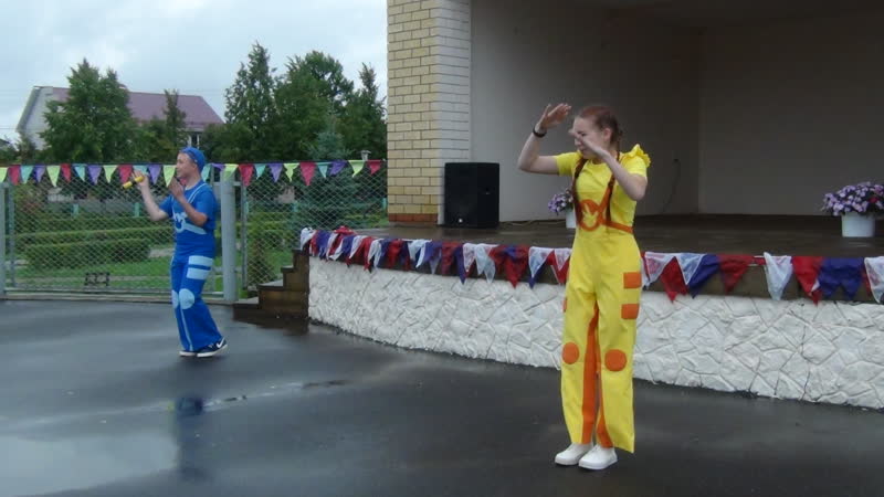 Играем с симкой и нолик на площадке