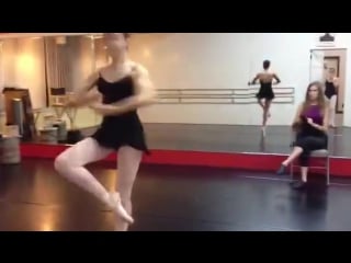 Kira kosarin ballet class (1)