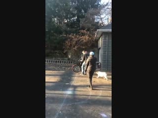 [video] dylan niedawno z przyjaciółmi i rodziną