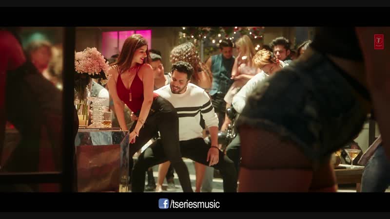 Bom diggy diggy (video) zack knight jasmin walia sonu ke titu ki sweety