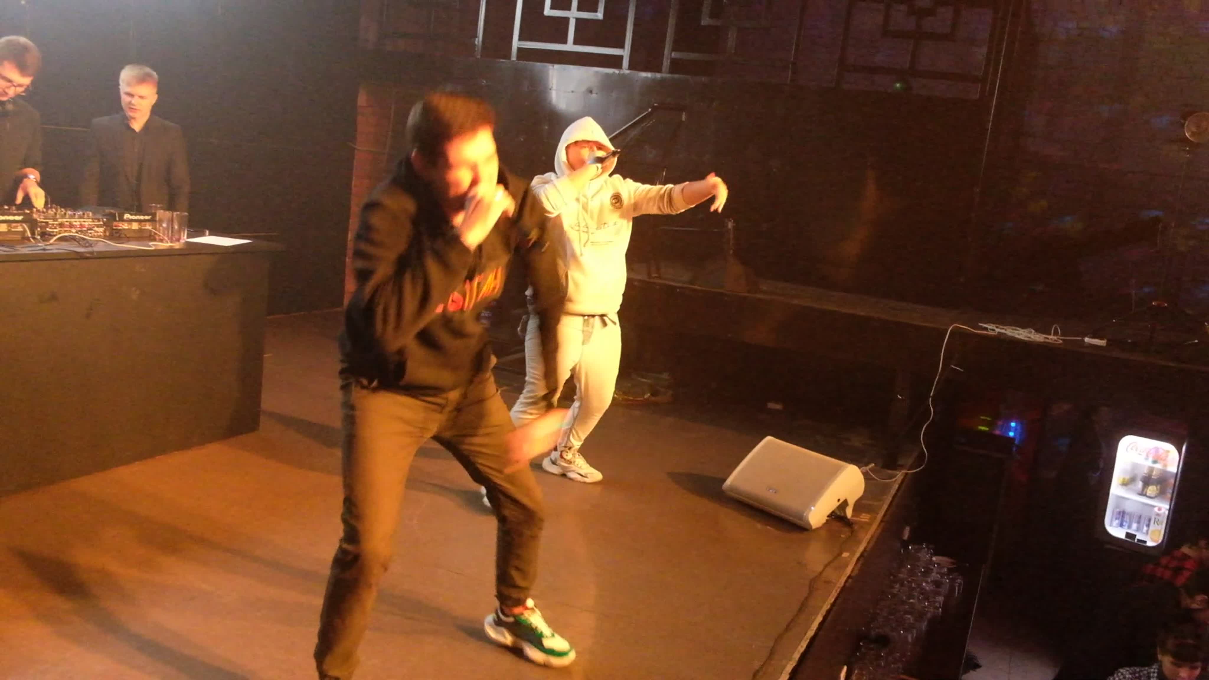 Young gypsy пить пивас live