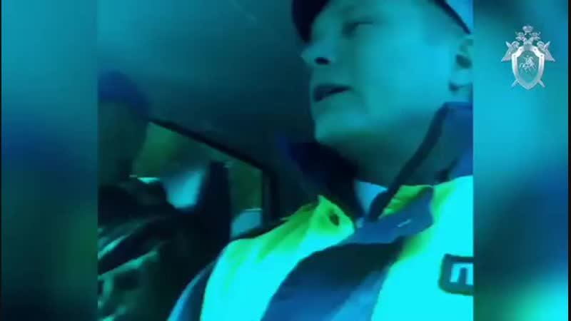 Честный гаишник снял на видео, как водитель пытался дать ему взятку в хмао