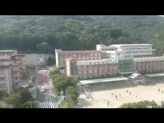 The school bell of this school is love scenario and the whole neighbor can hear it