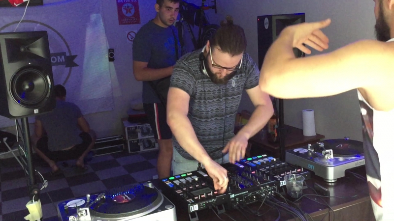 Darwin porn video – Caribou ne noya @ yuri darwin