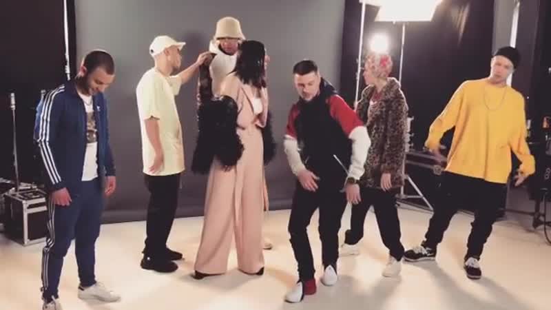 "добрий вечір" за кадром 1