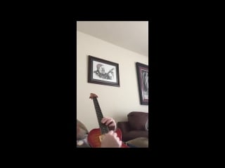 Классно сыграл песню из звездных войн (cantina band john williams) (vhs video)