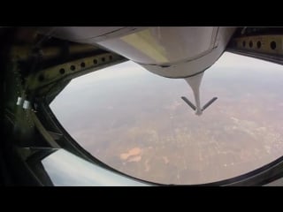 F 16 thunderbirds refuel in flight on their way to super bowl