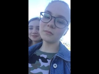 А мне как будто нравится жирное лицо в близости