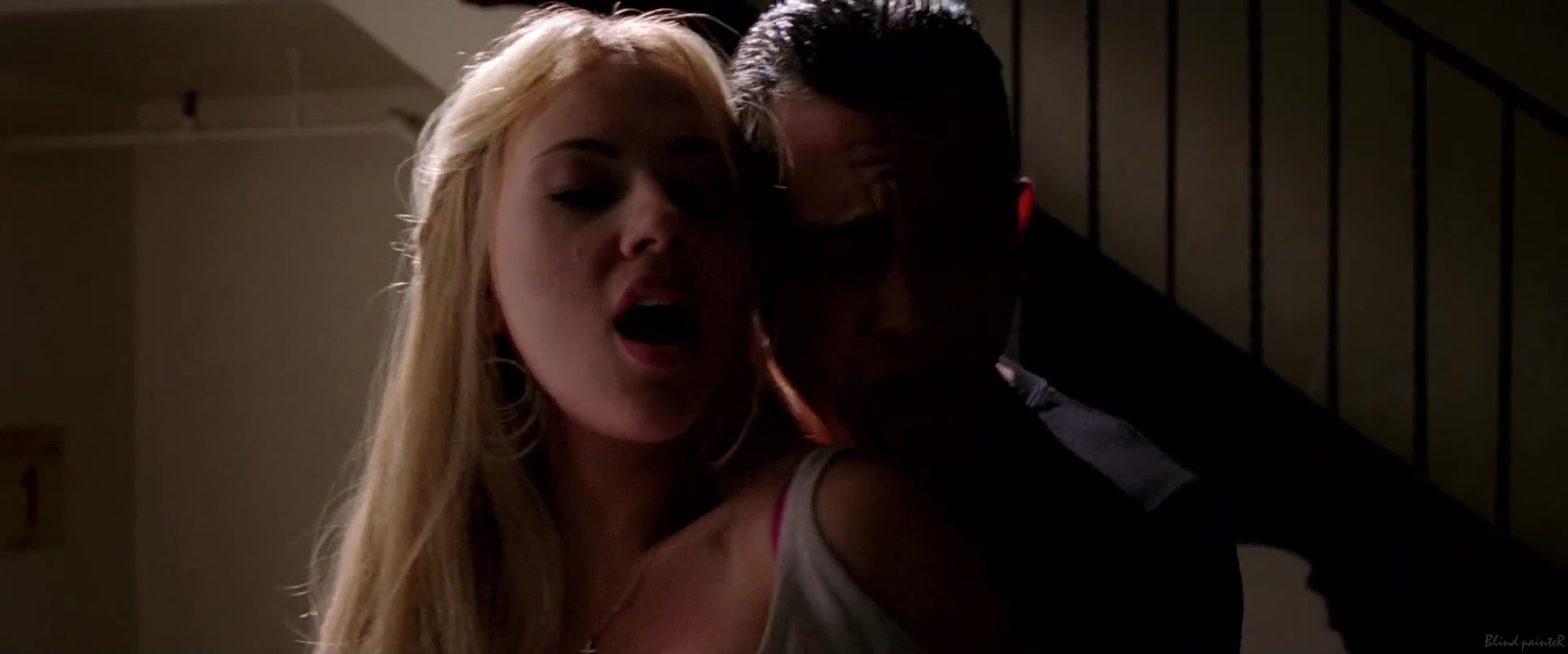 Брюнетка бар трюки секс порно