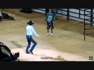 Taehyung when he left the hair salon with his legendary mullet