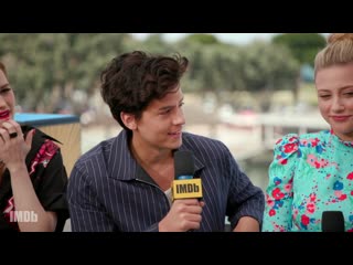 Kj apa, camila mendes, lili reinhart, cole sprouse and madelaine petsch talk riverdale cliffhanger