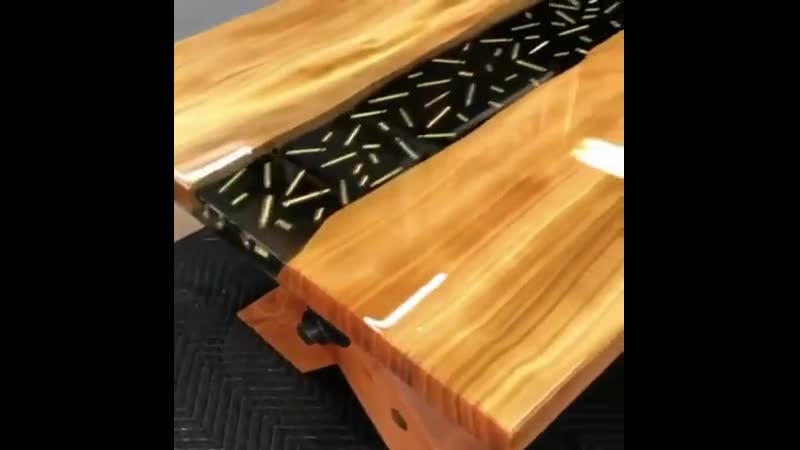 Шикарный журнальный столик