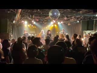 Melon batake a go go give me something (live)