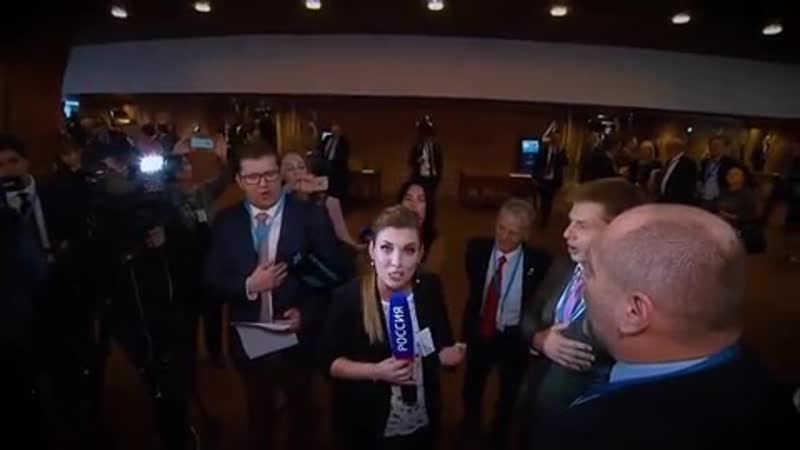 Украинские власти зигуют в европе! и кричат молодые лозунги